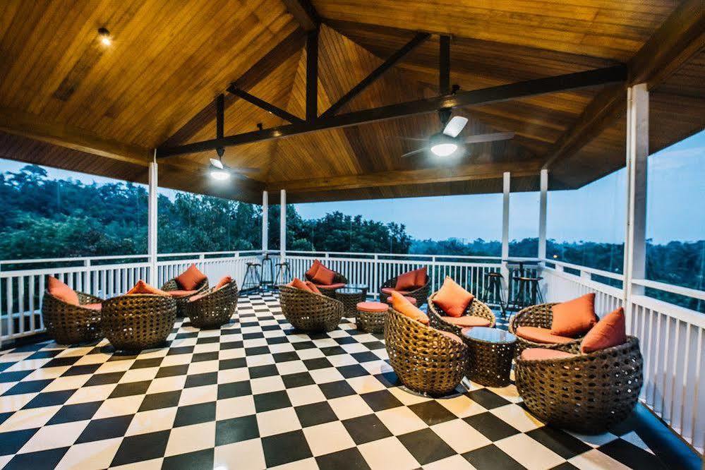 Botanica Mansion Balik Pulau Exterior foto